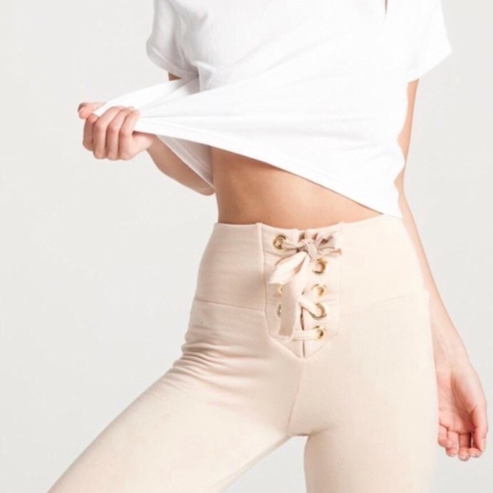 ARE YOU AM I Strike Leggings